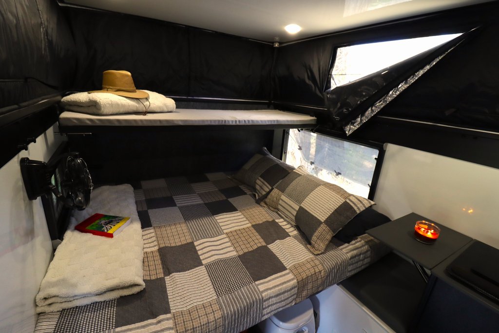 Bed with bunk in TetonX.
